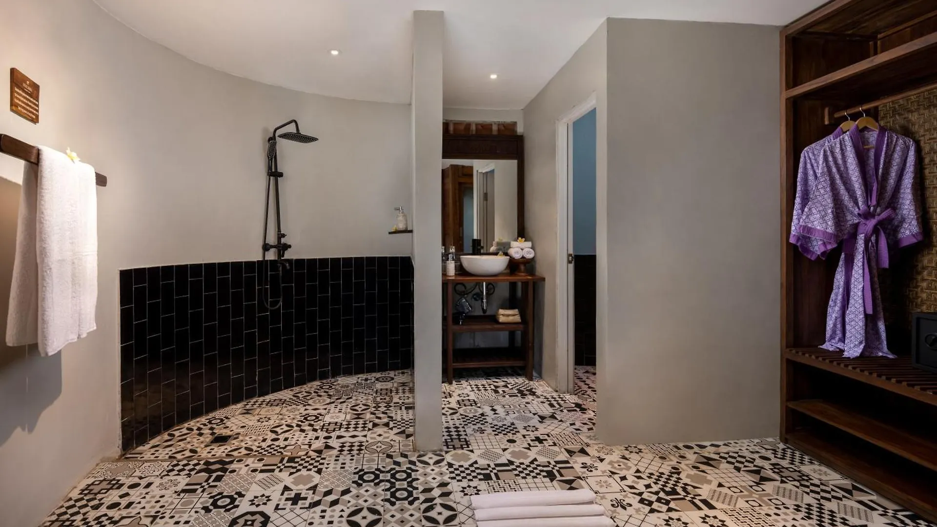 Berlima Wooden Lodge By Pramana Villas Ubud  Indonesia